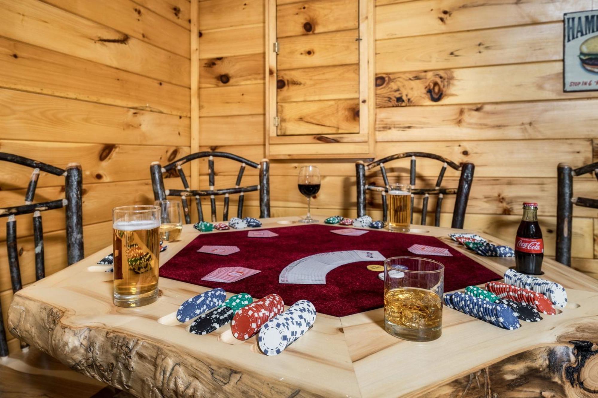 Alpine Resort Near Dollywood, Hot Tub, Game Room, Outdoor Pool, Fast Wifi พิเจนฟอร์จ ภายนอก รูปภาพ