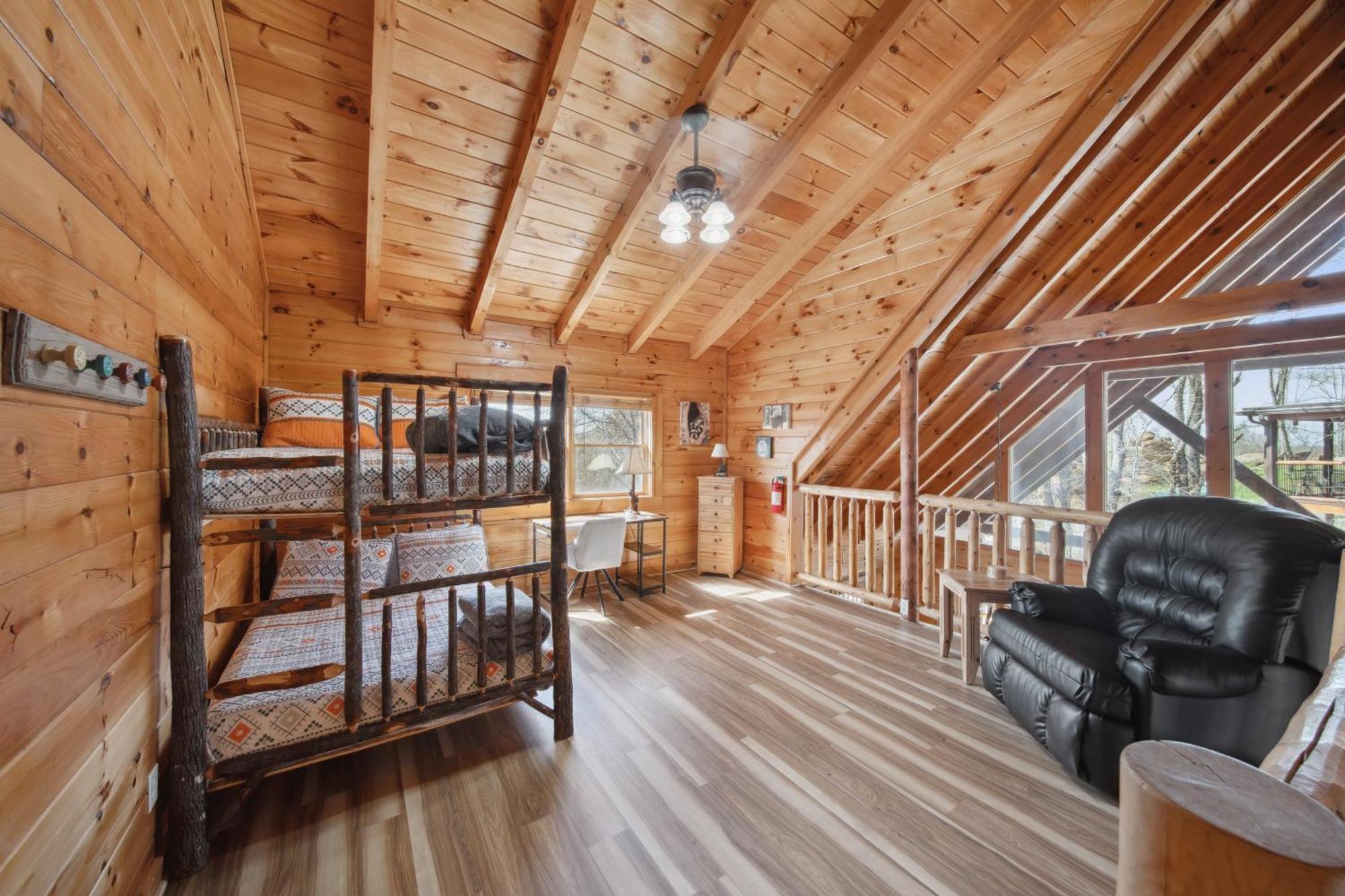 Alpine Resort Near Dollywood, Hot Tub, Game Room, Outdoor Pool, Fast Wifi พิเจนฟอร์จ ภายนอก รูปภาพ